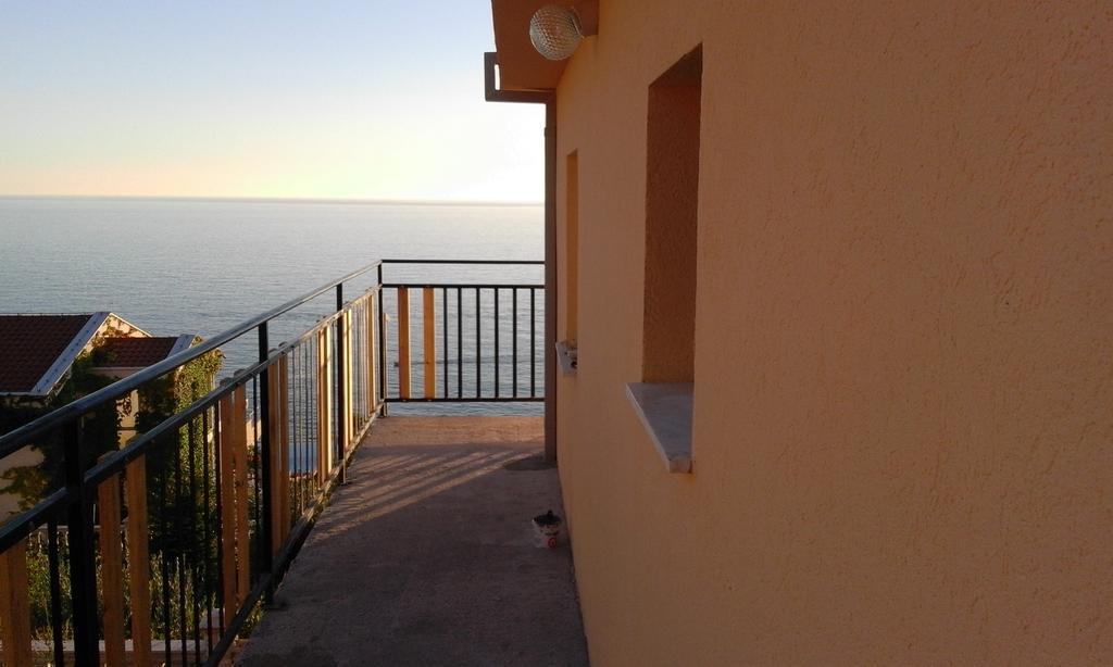 Apartman Marinkovic Dobrá Voda Exterior foto