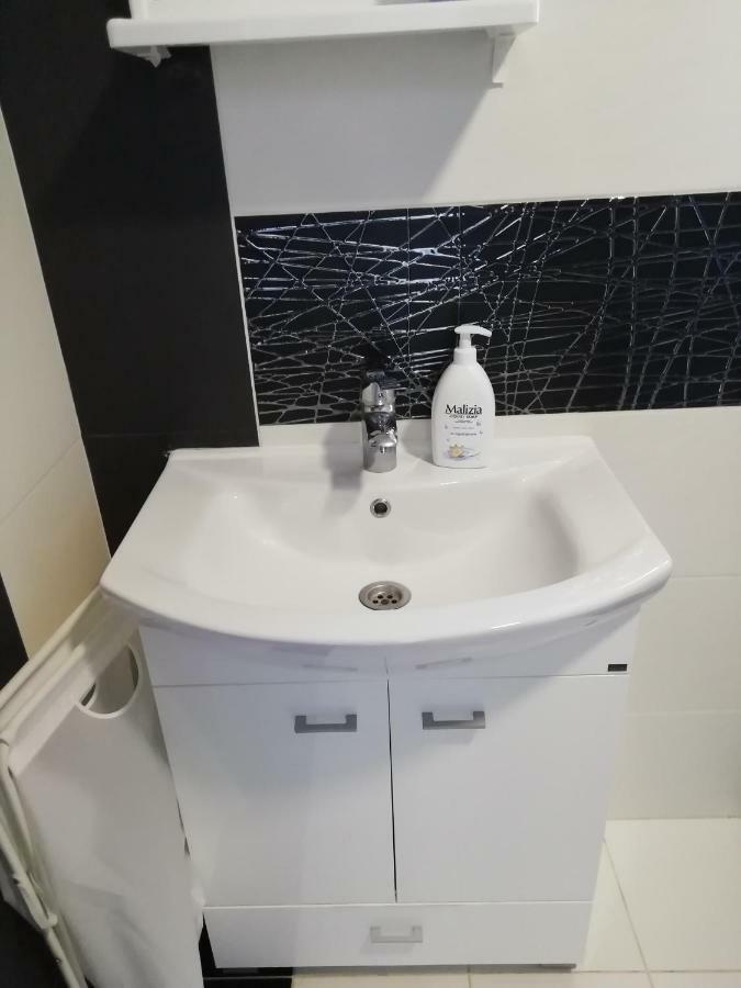 Apartman Marinkovic Dobrá Voda Exterior foto